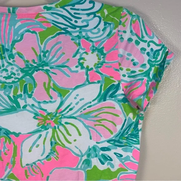 Lily Pulitzer Michele Flamingo Don’t Give a Cluck Pink Print V Neck T Shirt - Picture 9 of 12